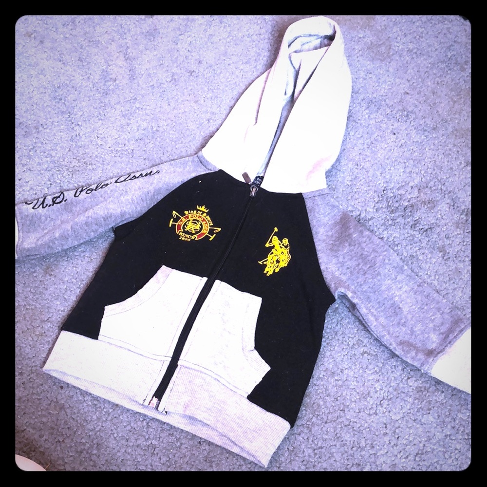 Cutee zip up jacket for boys!